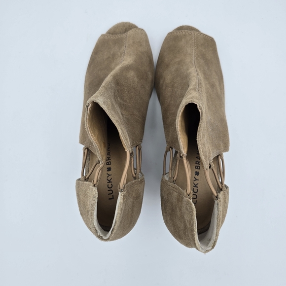 Lucky Brand Reevas Wedge Peep-Toe Ankle Booties, Tan Suede, Women's 10 - Picture 9 of 16